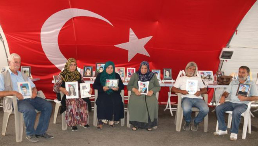 Diyarbakır annelerinin umutlu bekleyişi sürüyor