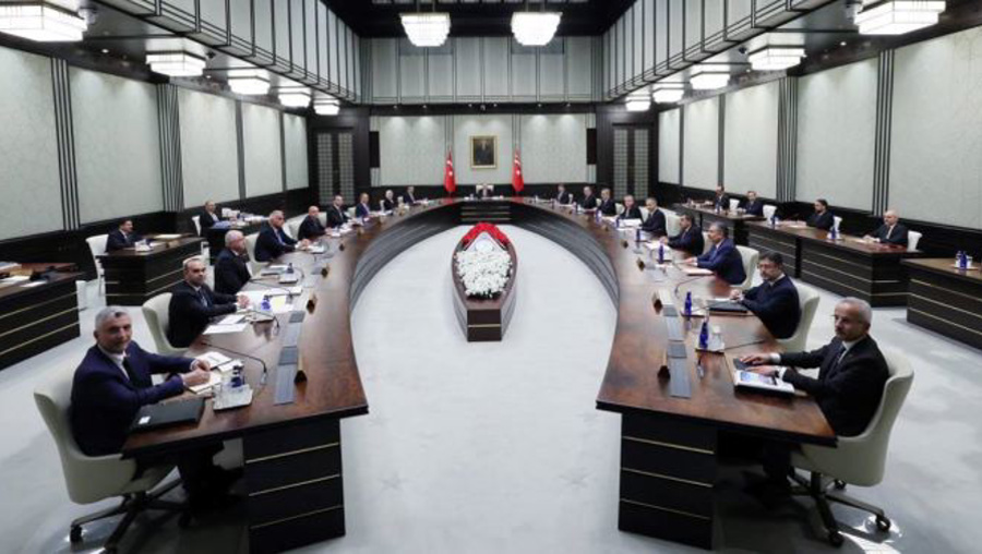 Kulis: Erdoğan kabinede 'Bazı arkadaşlarla son toplantımız olabilir' demiş