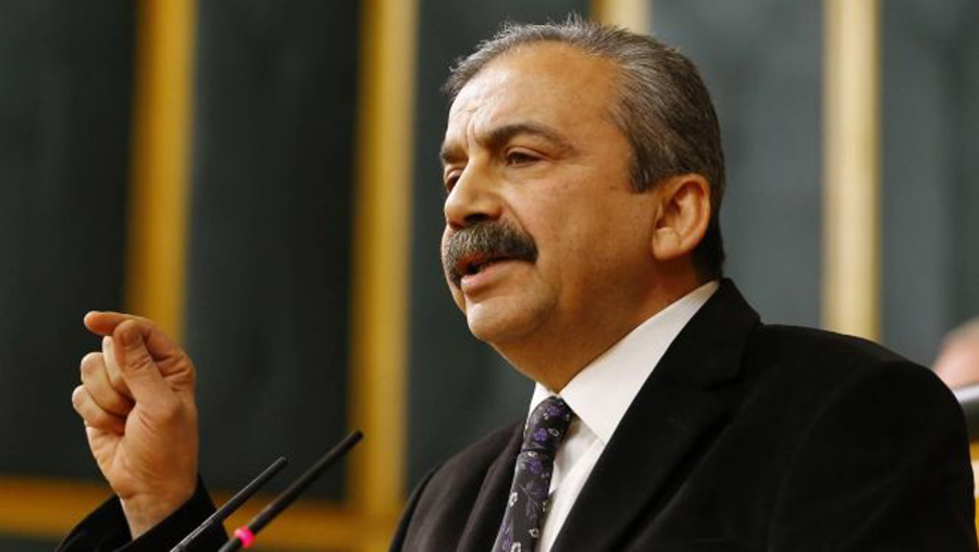 Sırrı Süreyya Önder hayatını kaybetti