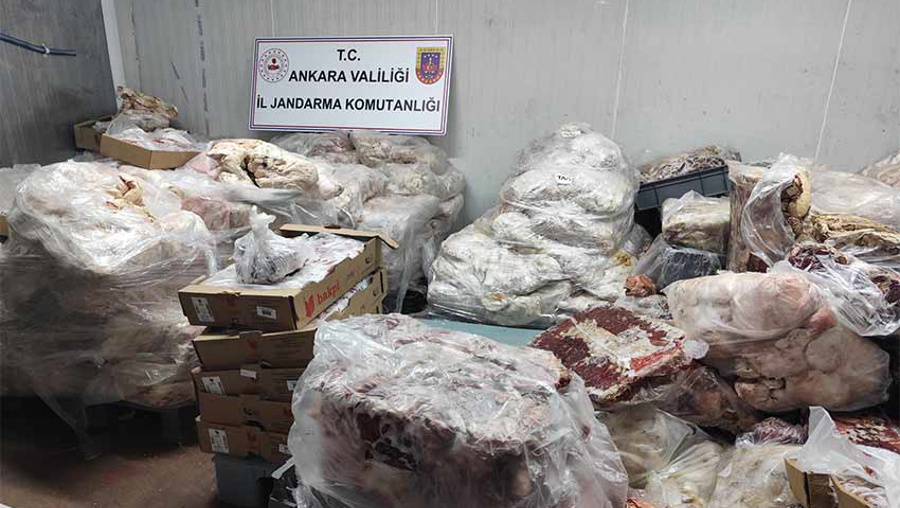 Ankara Akyurt'ta 17 ton bozuk et ele geçirildi