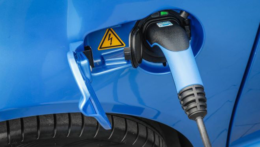 Elektrikli araç sayısı artıyor, şarj altyapısı sınav veriyor