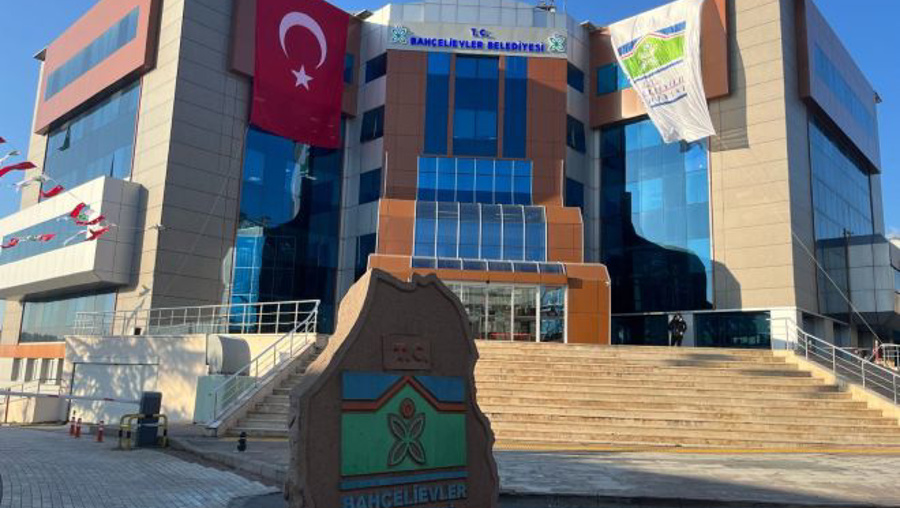 Tarihte bir ilk: Meclis üyesi kadına şiddetten uzaklaştırma aldı!