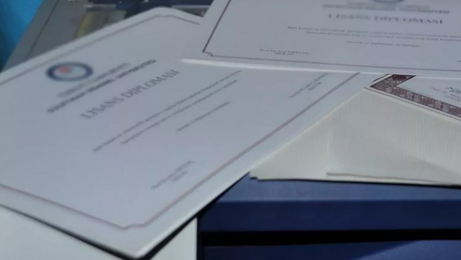 Sahte diploma almak isteyenler dolandırıcıların mağduru oldu!