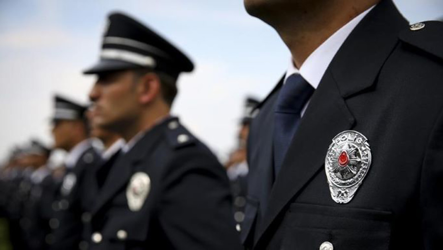 Bir polis AK Parti Genel Merkezi'nde intihar etti