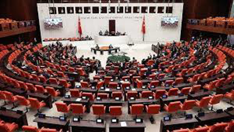 TBMM'de MEB komisyon başkanı değişti