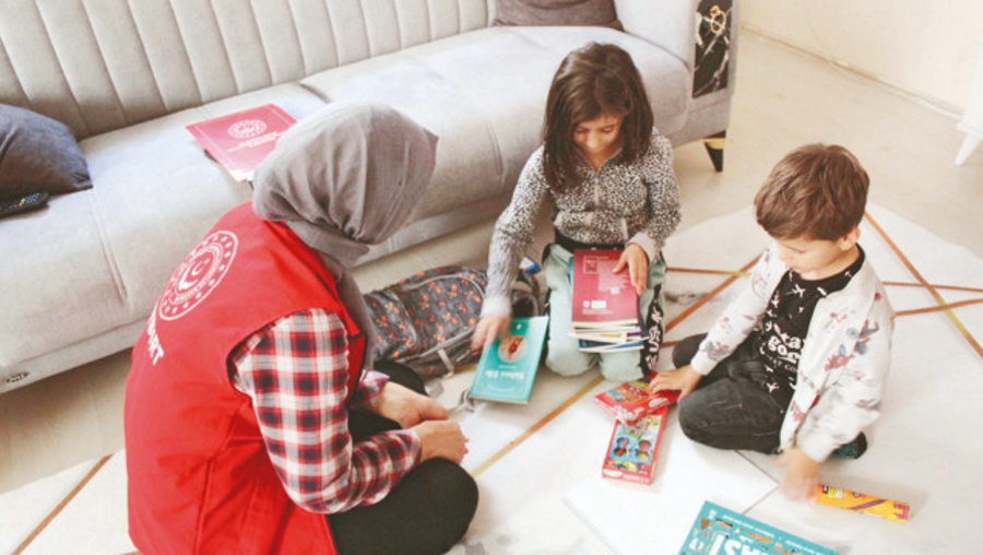 Ebeveynini kaybeden çocuk devlet takibinde