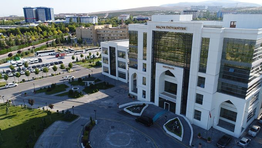 O iki doktor görevden uzaklaştırıldı