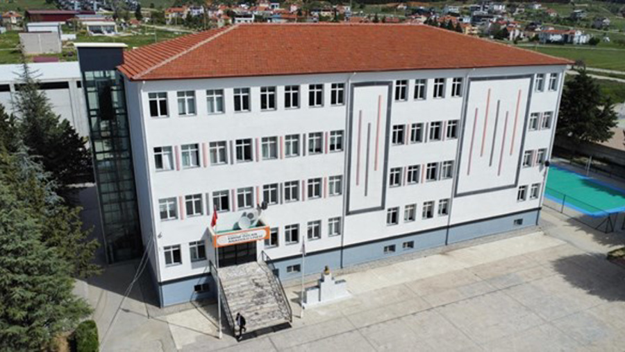 Okulda kavga eden iki öğretmene soruşturma