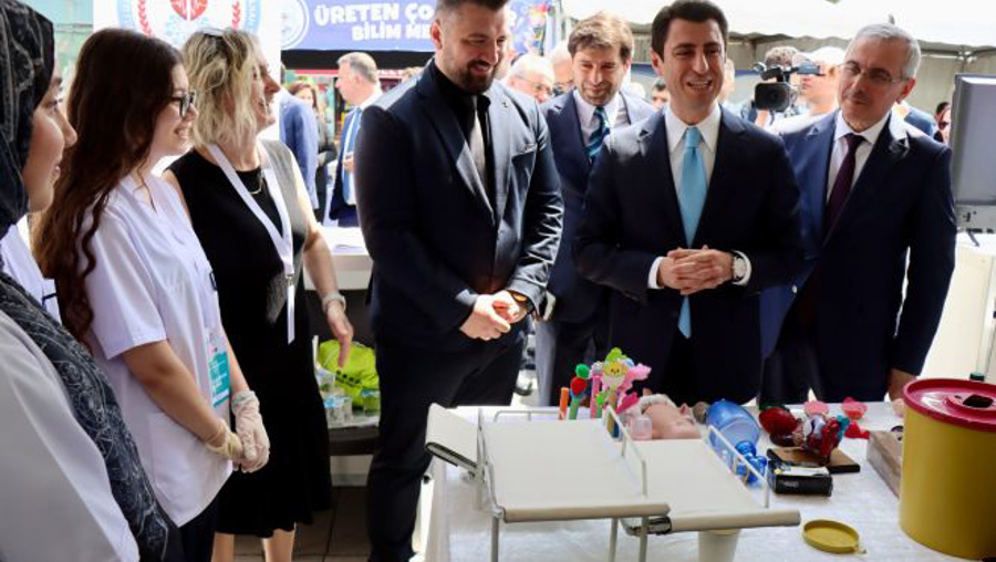 "Öğretmenlerimizin sanayideki gelişmeleri takip etmelerini istiyoruz"