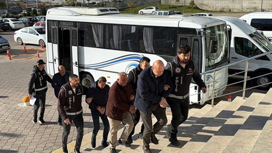 Sahte rapor operasyonu sonrası 33 kişi memuriyetten çıkarıldı