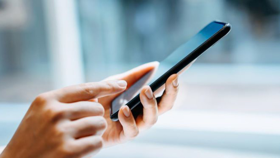 Telefonların şarj ihtiyacını kökten çözecek bataryanın seri üretimi başladı
