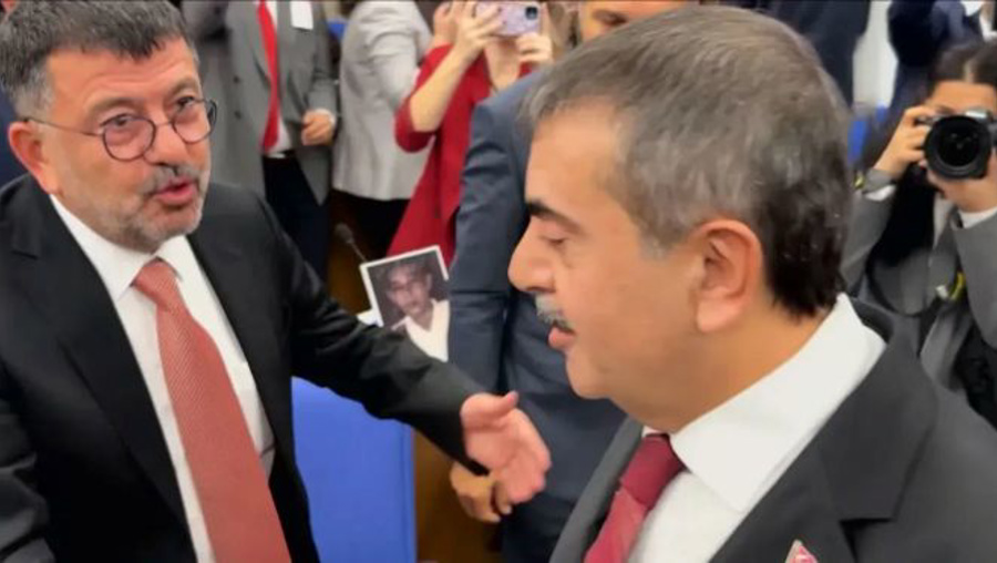 Bakan Tekin'den Veli Ağbaba'ya: Sana sıfır veriyorum