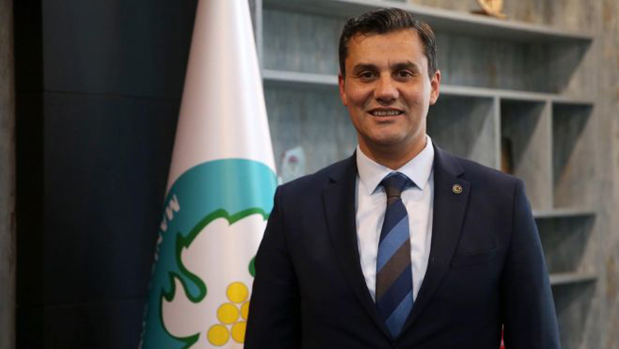 Ferdi Zeyrek hayatını kaybetti
