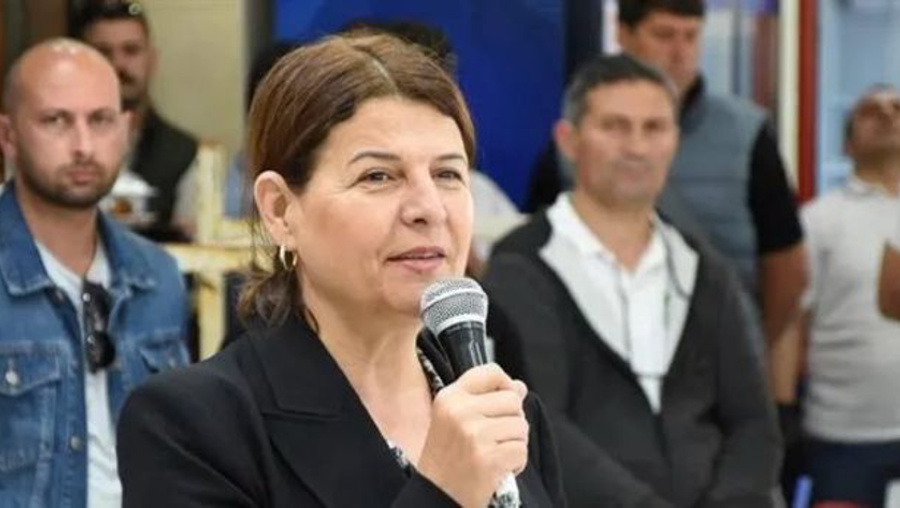 Foça Belediye Başkanı grevde! 
