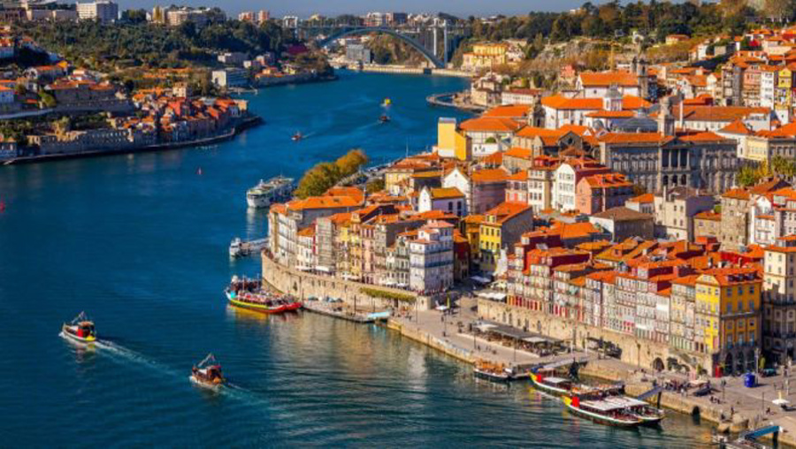 Aylık 43 bin TL geliri olanlara AB oturum izni