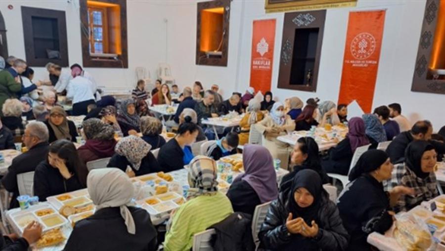 Vakıfların, Ankara'da iftar sofrası kuracağı yerler belli oldu