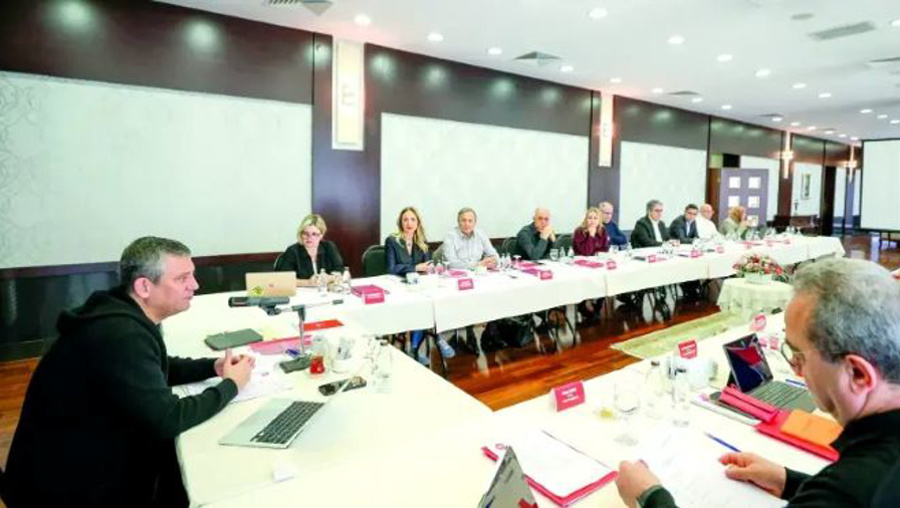 CHP’de gölge kabine çıkmazı