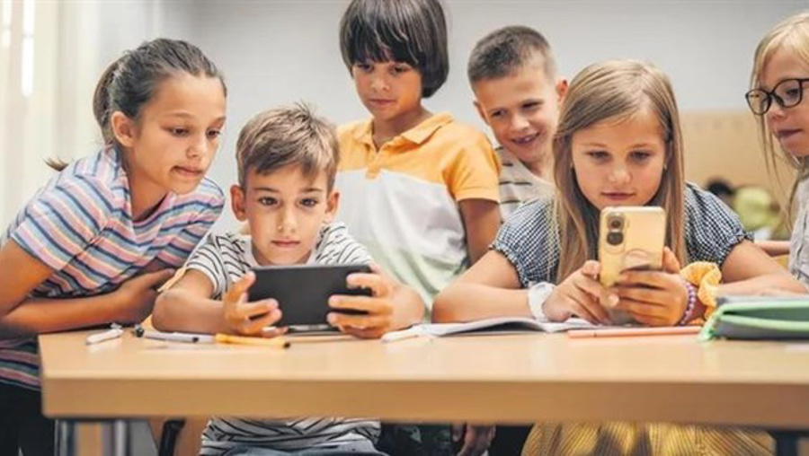 Yarıyıl tatilinde artan ekran süresi pek çok riski beraberinde getiriyor