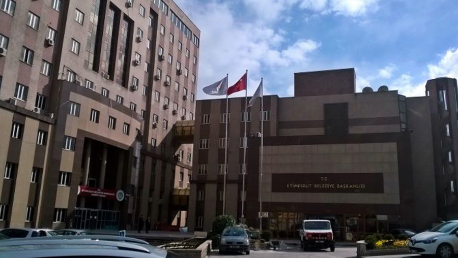 Etimesgut Belediye Başkanı Erdal Beşikçioğlu görevden uzaklaştırıldı