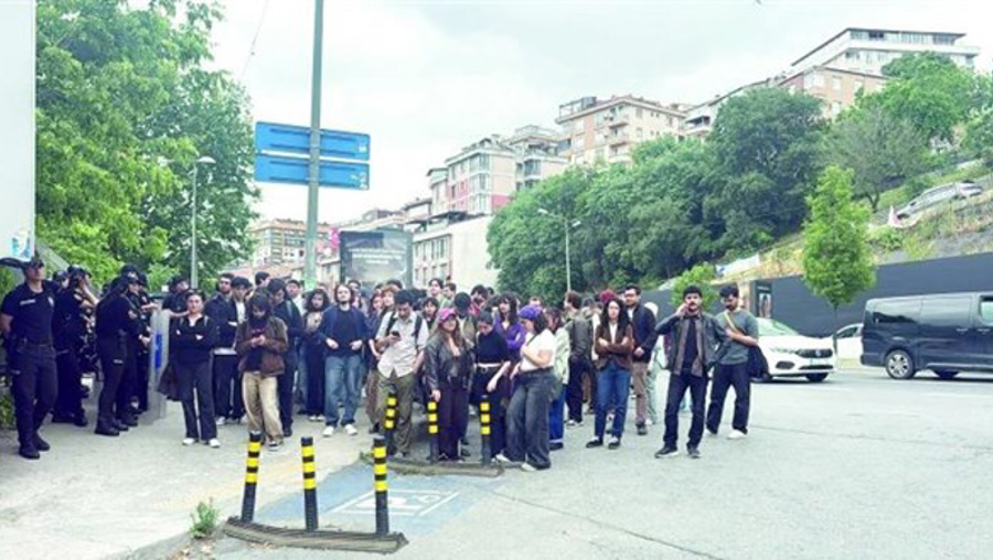 Kapatılan Bilgi Üniversitesi'nde finaller yapılacak, personel görevinin başında