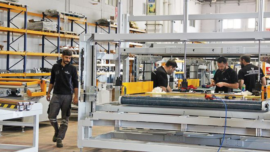 Üç yılda 2,1 milyon kişiye yeni istihdam
