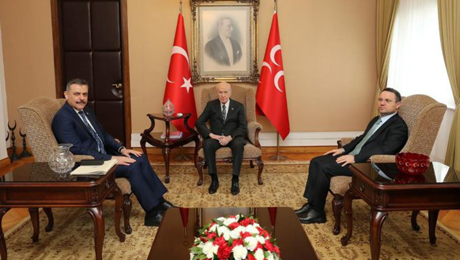 Kulis: Görüşme görevden alınan belediye başkanları masaya yatırıldı