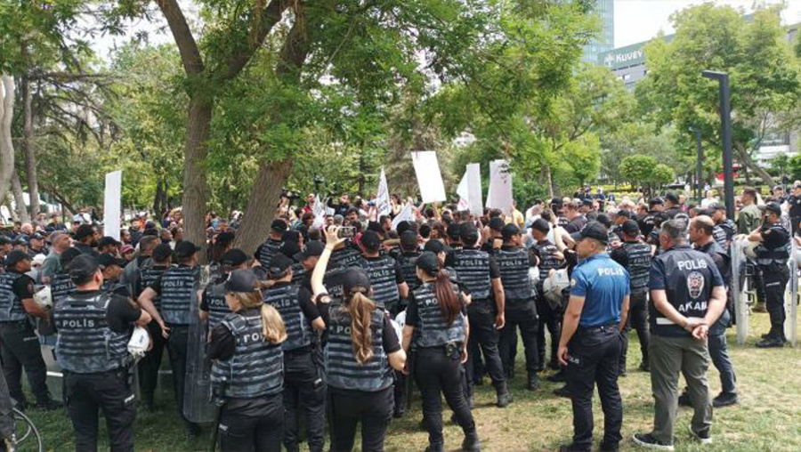 Özel sektör öğretmenlerinin eyleminde 41 gözaltı