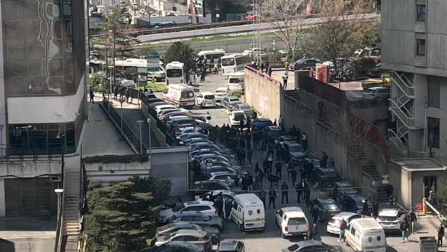 İsrail konsolosluğu yakınında çatışma! Teröristler etkisiz hale getirildi