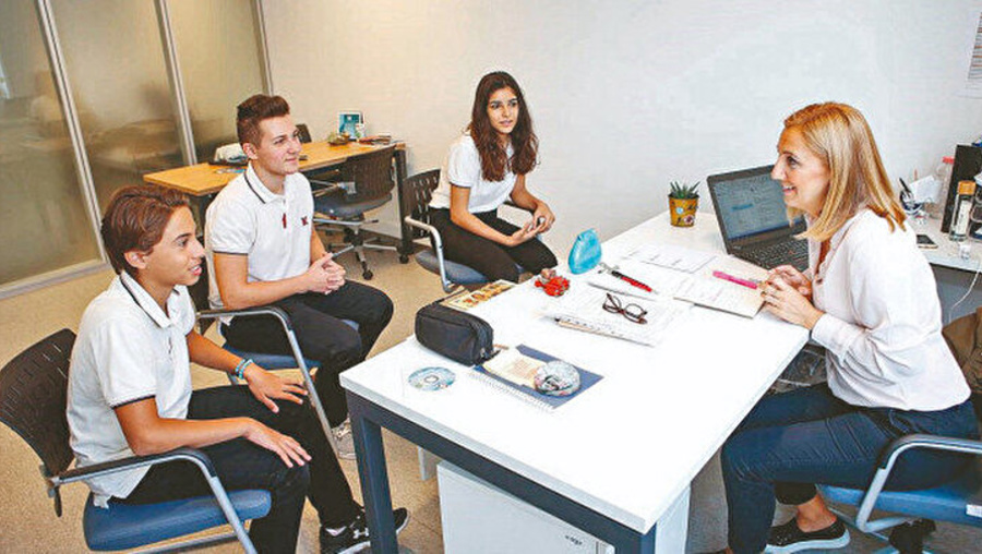 Her 500 öğrenciye bir psikolojik danışman düşüyor