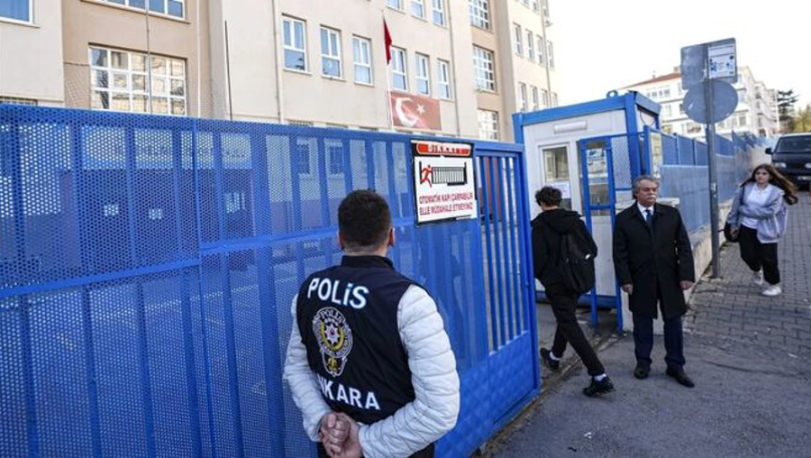 Okullara giriş-çıkışlarda randevu ve forma şartı