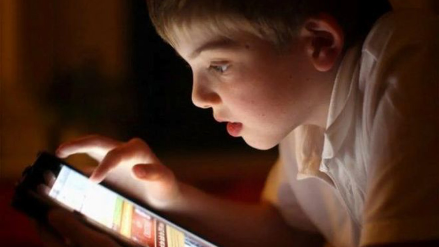 6 yaşındaki çocuk şiddet içerikli oyunlara kolayca erişebiliyor